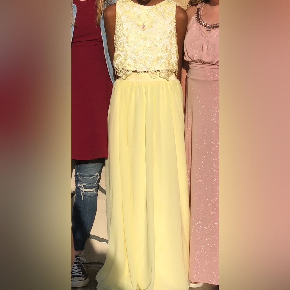 Light yellow 2 piece dress only worn once. Size 0